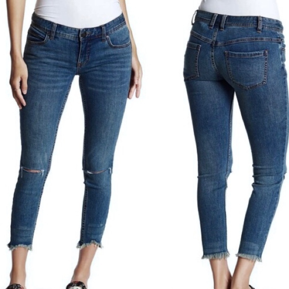 Free People Jeans Size 24 Low Rise Skinny Distressed Raw Hem Dark Blue